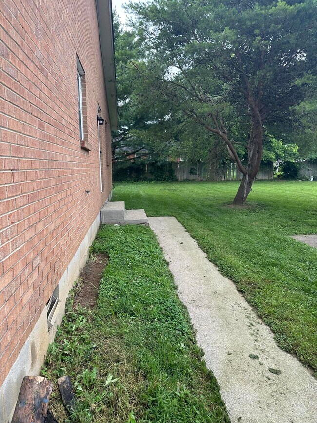 318 Garden Park Dr in Nicholasville, KY - Building Photo - Building Photo