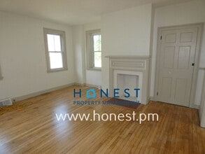 20 Academy St in Hallowell, ME - Building Photo - Building Photo