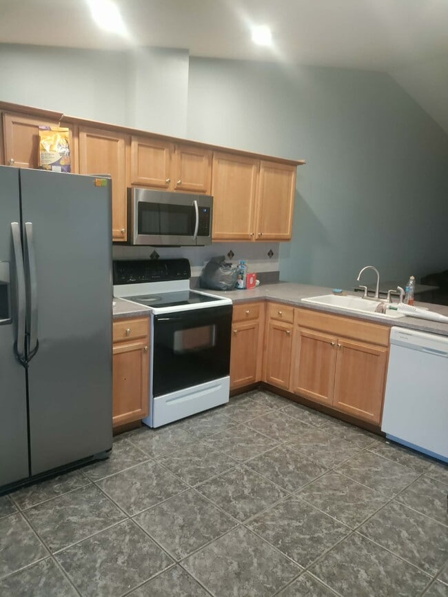 3 Frank Pl in Palm Coast, FL - Building Photo - Building Photo