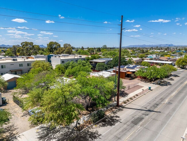 2929 N Mountain Ave in Tucson, AZ - Foto de edificio - Building Photo