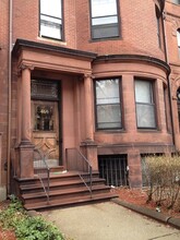 469 Beacon St, Unit 1F in Boston, MA - Building Photo - Building Photo