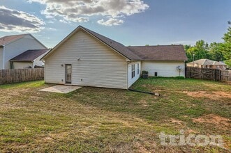 1476 Steam Engine Way NE in Conyers, GA - Building Photo - Building Photo