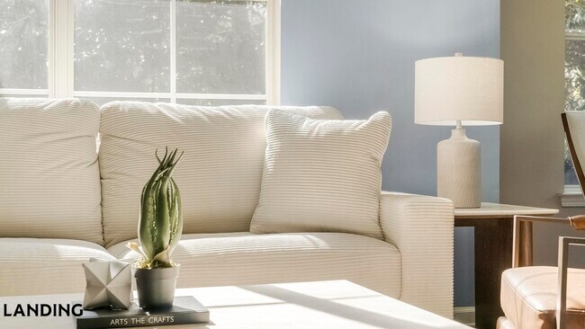 100 Peyton Pl SW in Atlanta, GA - Building Photo - Building Photo