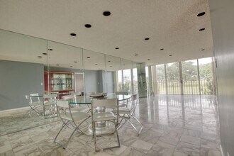 4489 Luxemburg Ct in Greenacres, FL - Building Photo - Building Photo