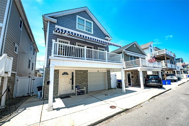 75 New Hampshire St in Long Beach, NY - Building Photo - Building Photo