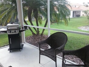 5808 Nesters Ln, Unit 40 in Bradenton, FL - Building Photo - Building Photo