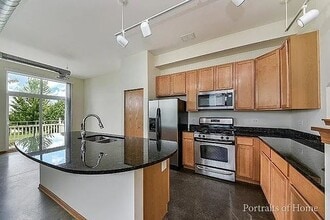 1693 Town Center St in Aurora, IL - Building Photo - Building Photo