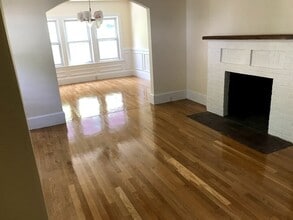 28 Beaconsfield Rd, Unit 1 in Brookline, MA - Building Photo - Building Photo