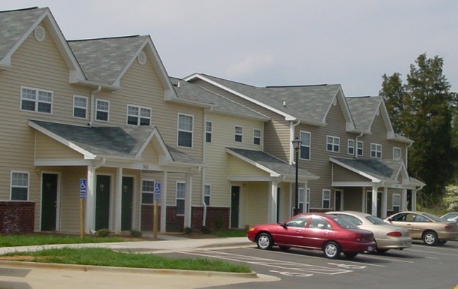 Griffith Commons in Winston-Salem, NC - Building Photo