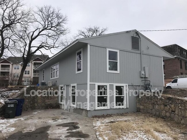 property at 1734 W 19th Terrace