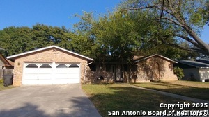 13030 Los Espanada St in San Antonio, TX - Building Photo