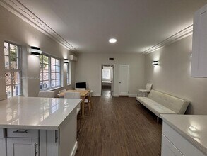 1620 Pennsylvania Ave, Unit 103 in Miami Beach, FL - Building Photo - Building Photo