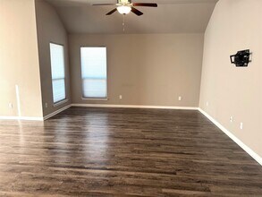 163 Emery Oak Way in Huntsville, TX - Building Photo - Building Photo