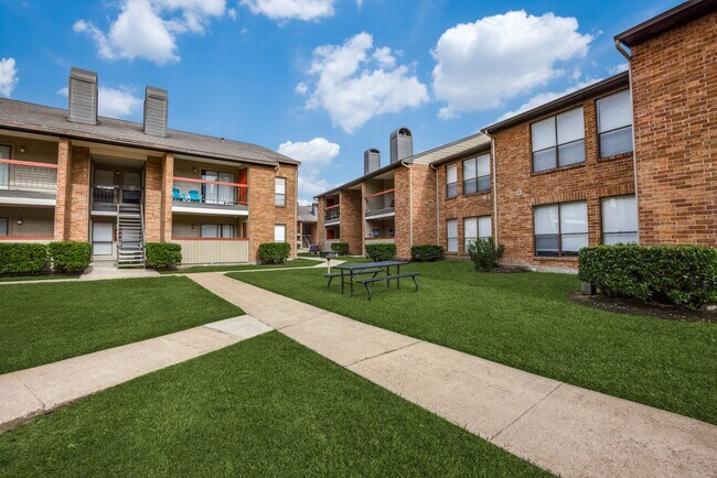 Veridian at Clear Lake in Webster, TX - Building Photo - Building Photo