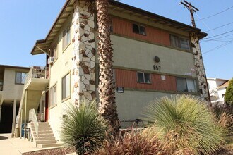 3210 Ellsworth St . Your 2 bedrooms Awaits! in Los Angeles, CA - Building Photo - Building Photo