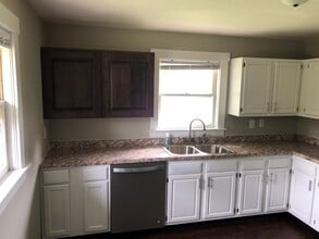 411 N Vine St, Unit 411 N Vine St in Plainfield, IN - Building Photo - Building Photo