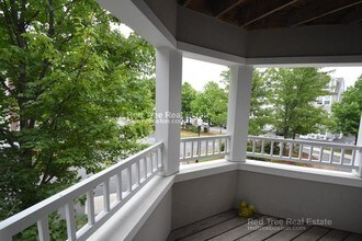 318 Rindge Ave-Unit -205 in Cambridge, MA - Building Photo - Building Photo