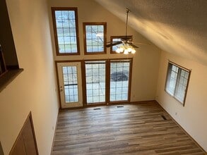 2349 Cottage Dr in Stillwater, MN - Building Photo - Building Photo