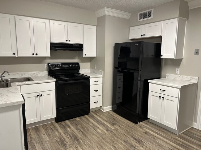 2811 Langley Ave in Pensacola, FL - Building Photo - Building Photo