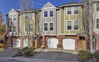 9041 SW Rystadt Ln in Portland, OR - Building Photo