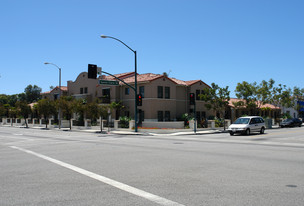 123 S Ventura Ave Apartments