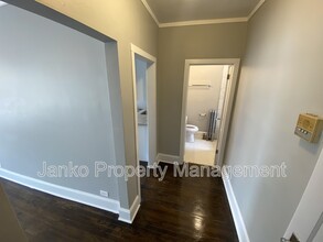 5352 W Division St in Chicago, IL - Building Photo - Building Photo
