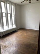 503 W Washington St-Unit -2 in Champaign, IL - Building Photo - Building Photo