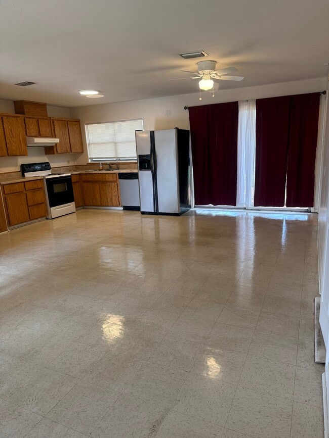 1028 Esposito St in Biloxi, MS - Building Photo - Building Photo