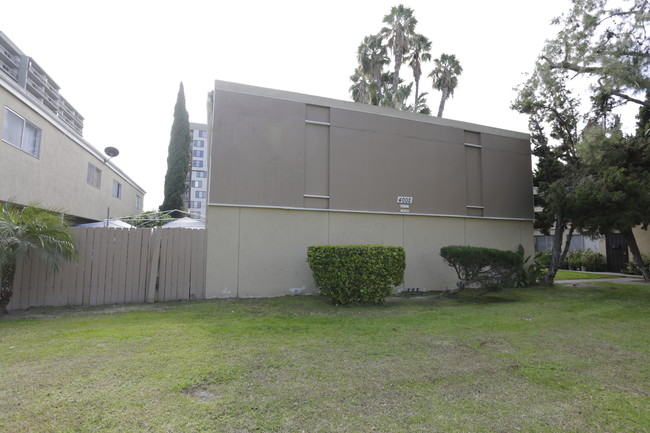 4002 W El Rancho Ave in Orange, CA - Building Photo - Building Photo