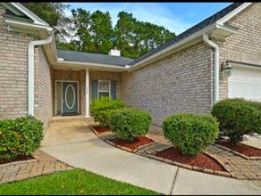 216 N Pembroke Dr in Goose Creek, SC - Building Photo - Building Photo