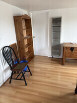 144 E 60th St, Unit 142 1.2 in Los Angeles, CA - Building Photo
