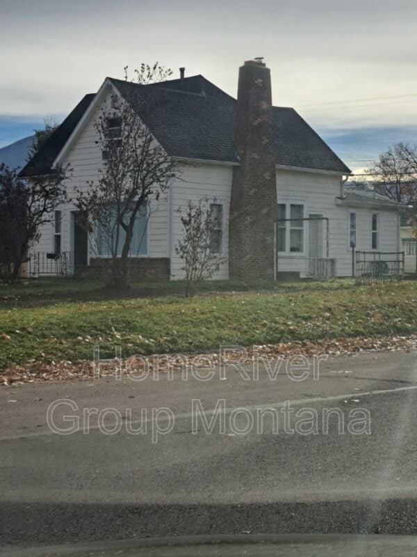 property at 1437 Cooper St