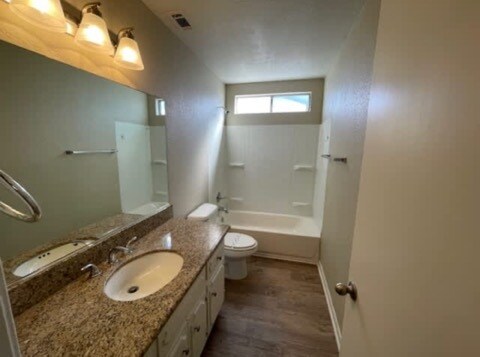 11732-11712 12th Pl W in Everett, WA - Building Photo