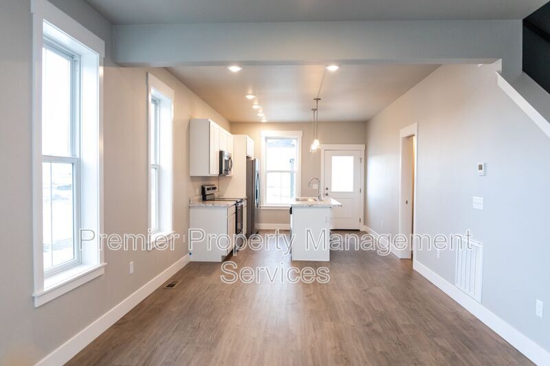 6035 Elysian Rd in Billings, MT - Building Photo