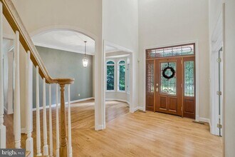 502 Seneca Knoll Ct in Great Falls, VA - Building Photo - Building Photo