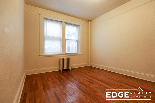 1691 Commonwealth Ave, Unit 1 in Boston, MA - Building Photo - Building Photo