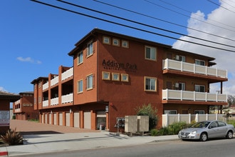 Addisyn Park Apartments in National City, CA - Foto de edificio - Building Photo