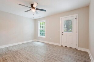 326 Elm St in Richmond, KY - Building Photo