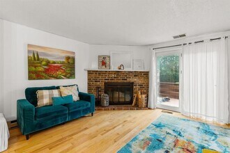 56 Durham Rd, Unit 54 in Dover, NH - Building Photo - Building Photo