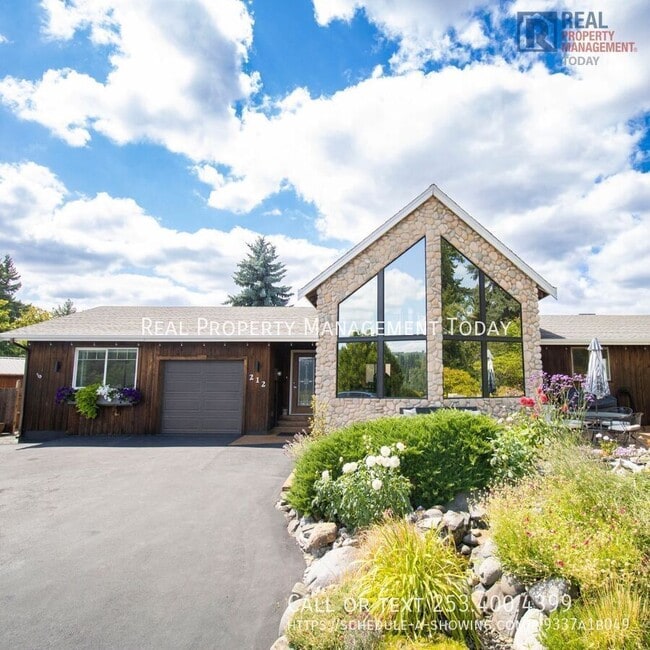 property at 212 Dow Ridge Dr N