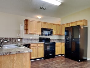 9215 Hawks Haven Ct in Jacksonville, FL - Building Photo - Building Photo