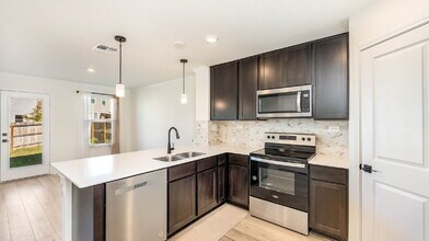 8519 Adler Fall Ln in Converse, TX - Building Photo - Building Photo