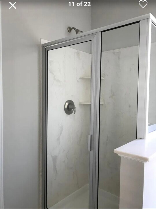 2405 Bearded Iris Ln in High Point, NC - Building Photo