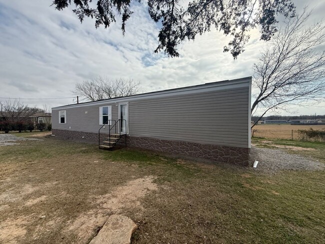 property at 3104 N Cardinal Rd