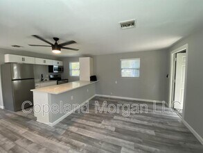 3734 53rd Ave N in St. Petersburg, FL - Building Photo - Building Photo