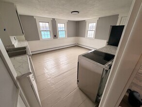 34 Commercial St in Hartland, ME - Building Photo - Building Photo