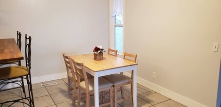 3195 White Cir in Marina, CA - Building Photo - Building Photo