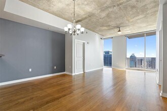 360 Nueces St in Austin, TX - Building Photo - Building Photo
