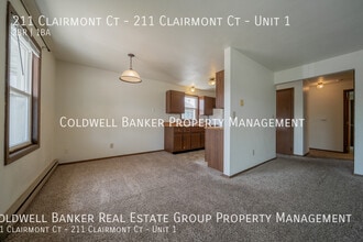 211 Clairmont Ct in Neenah, WI - Building Photo - Building Photo