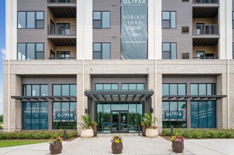 Oliver on the Hudson in Jersey City, NJ - Building Photo - Building Photo